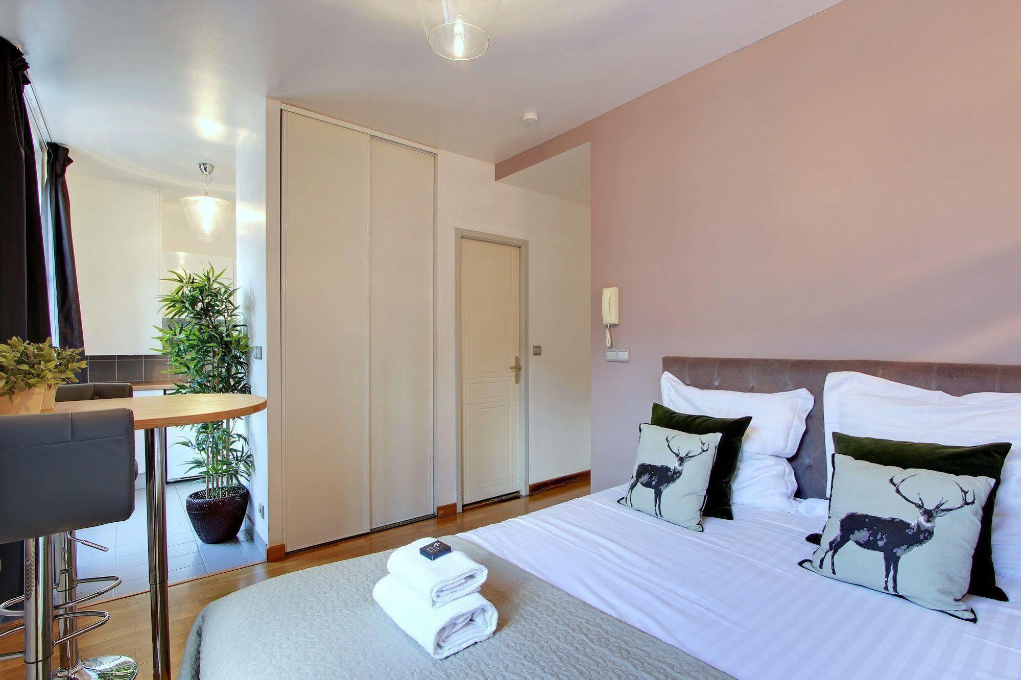 Short Stay Group Museum View Serviced Apartments Paris Exterior photo