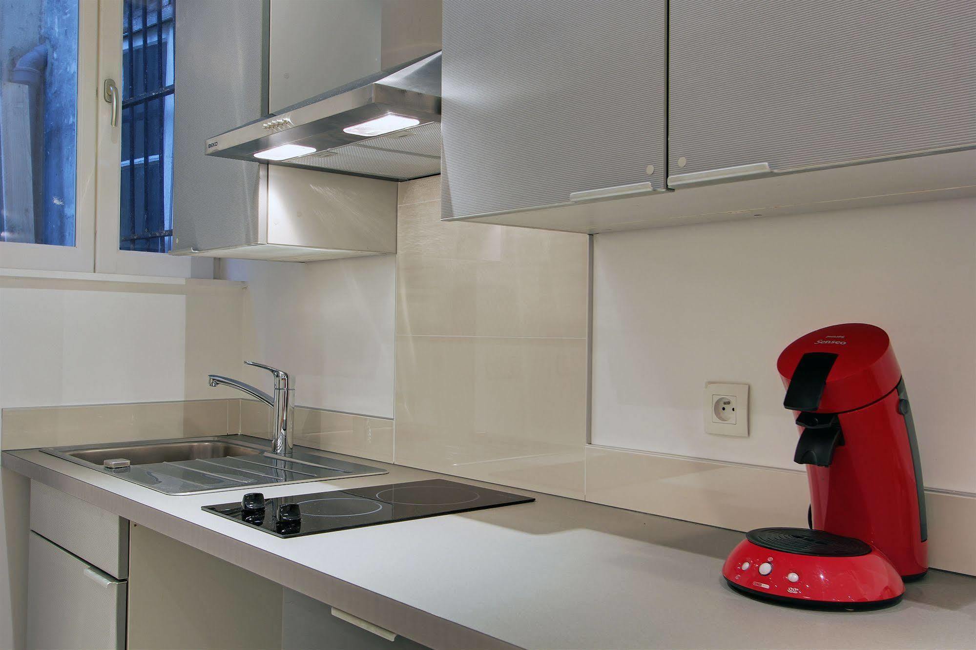 Short Stay Group Museum View Serviced Apartments Paris Exterior photo
